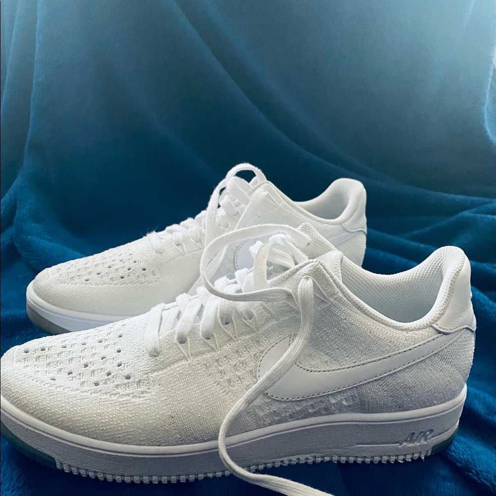 Nike Ultra Flyknit low White